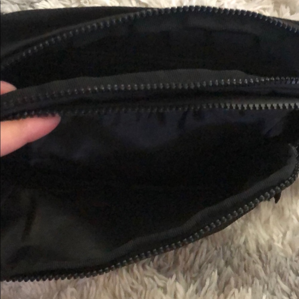 Adidas Amplifier Crossbody black/white - NWT - waist fanny bum bag - Picture 4 of 8